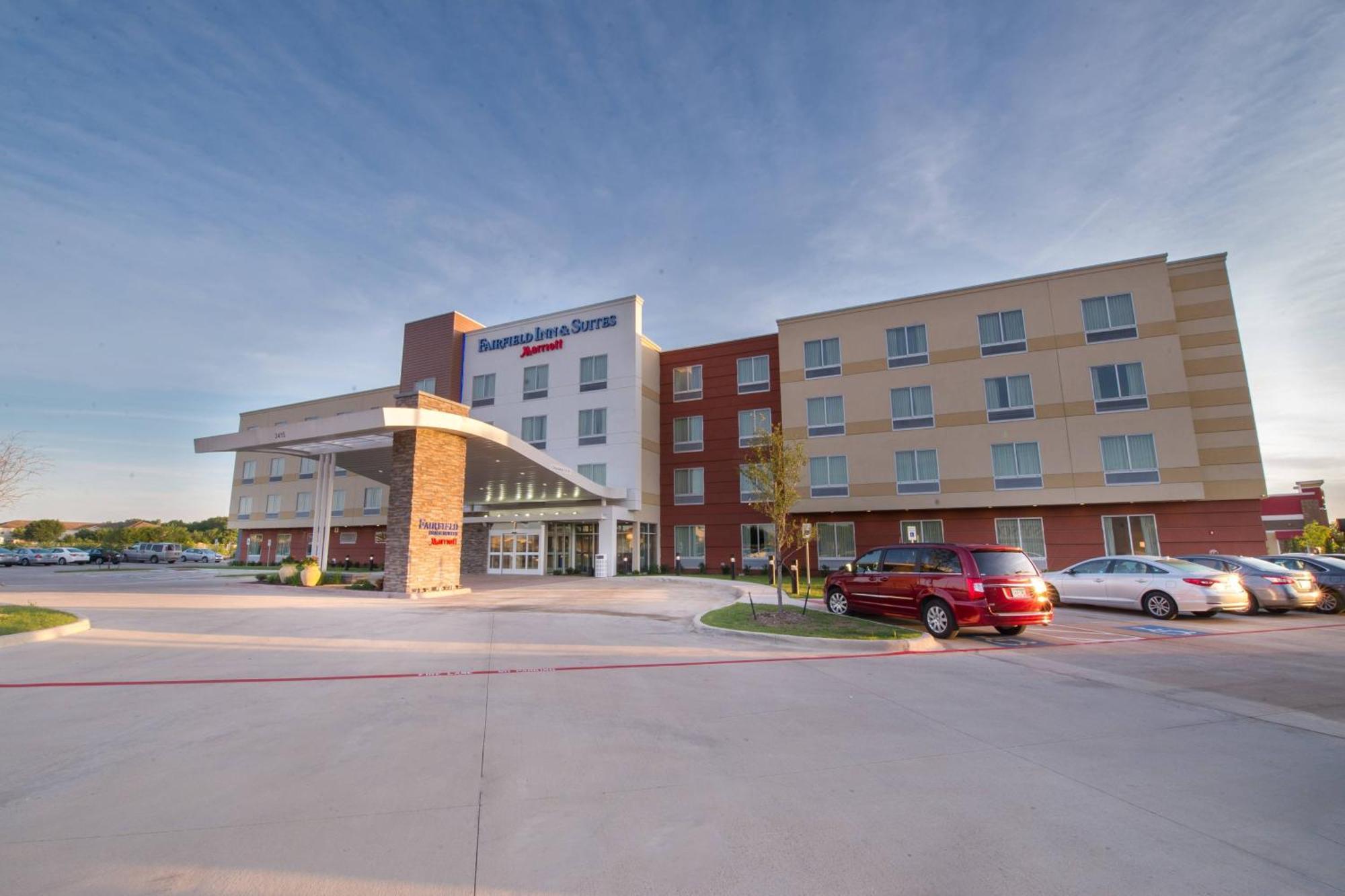 Fairfield Inn & Suites By Marriott Dallas Plano North מראה חיצוני תמונה